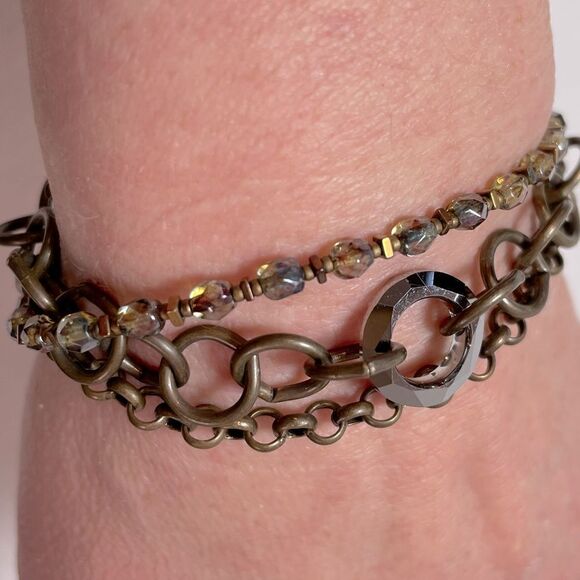 Earthy brass and Czech Crystal & Swarovski ring triple strand bracelet - Picture 1 of 7